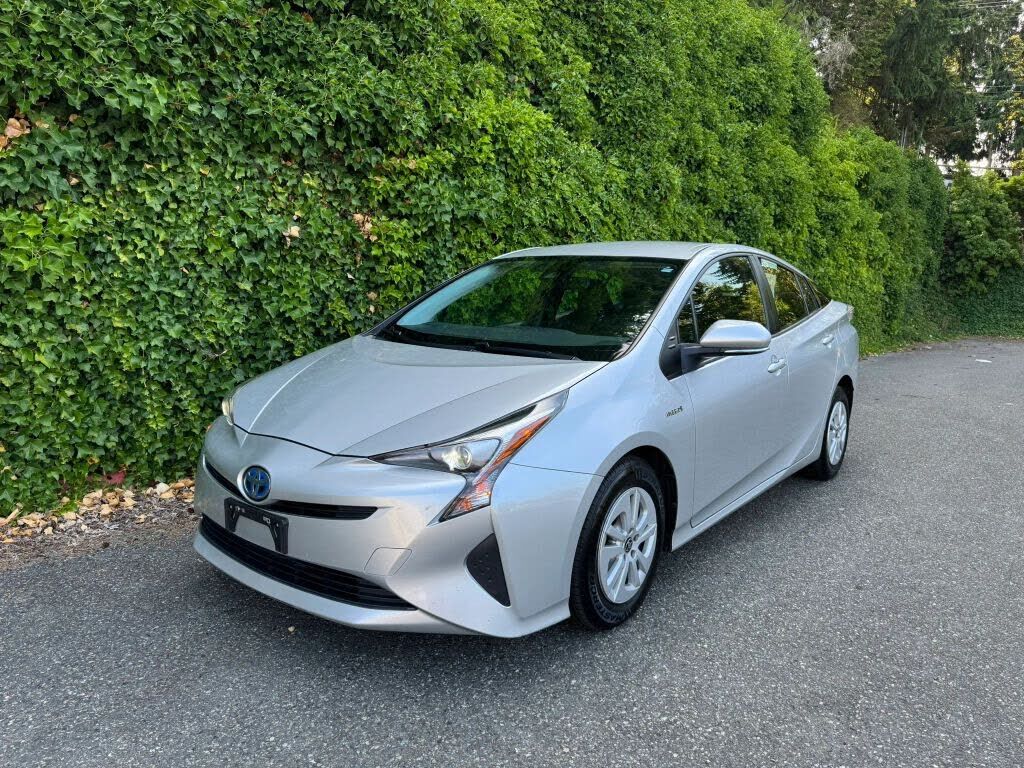 2017 TOYOTA PRIUS