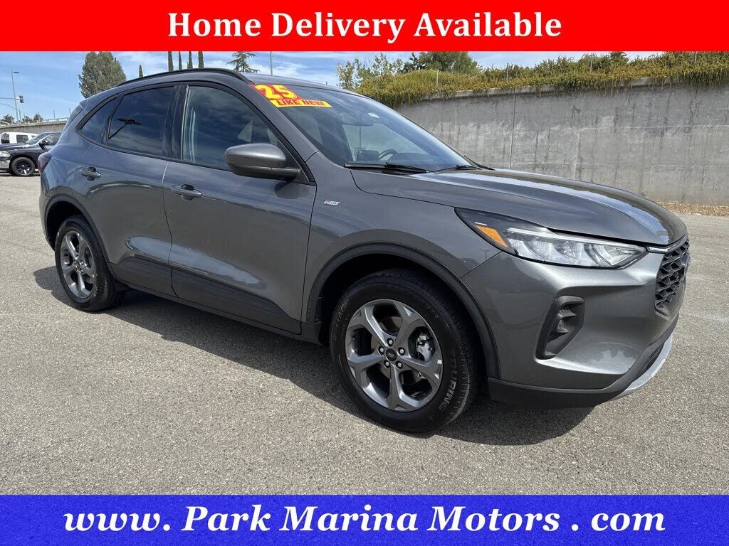 2025 FORD Escape