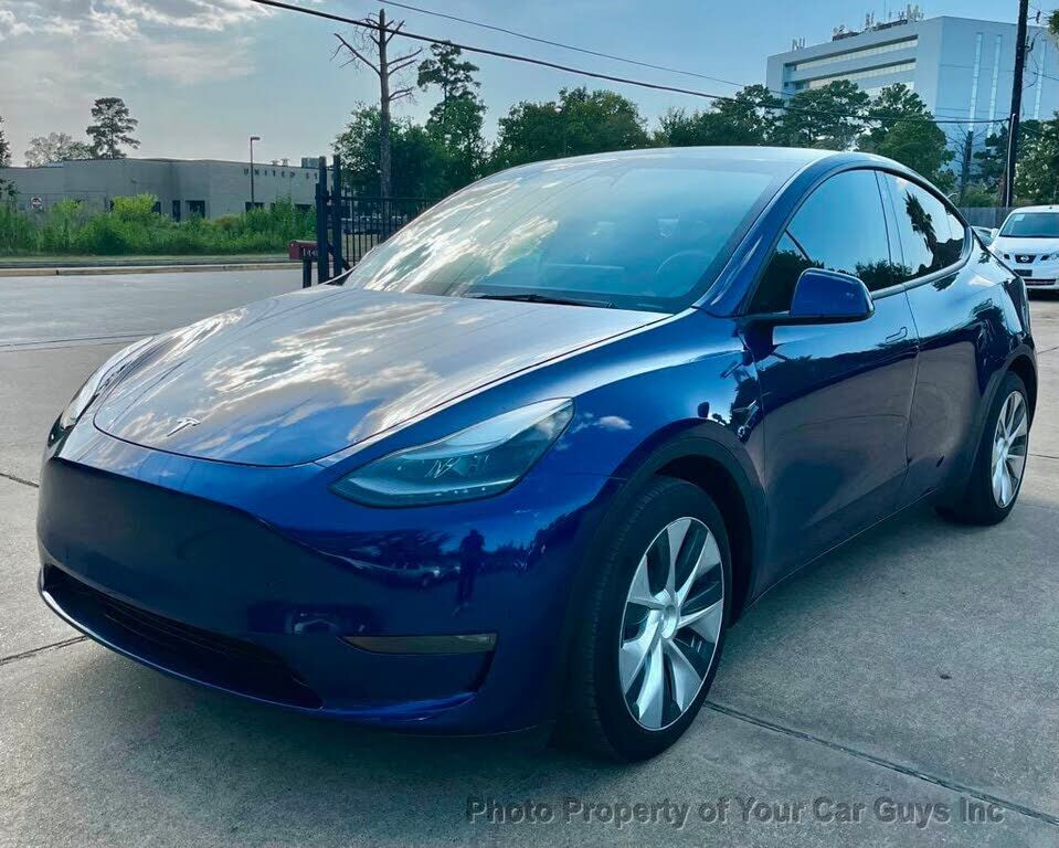 2022 TESLA Model Y