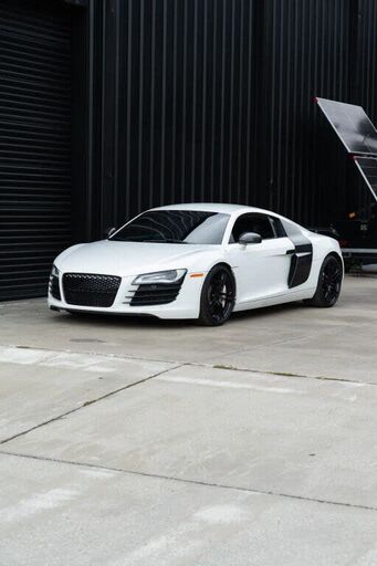 2009 AUDI R8