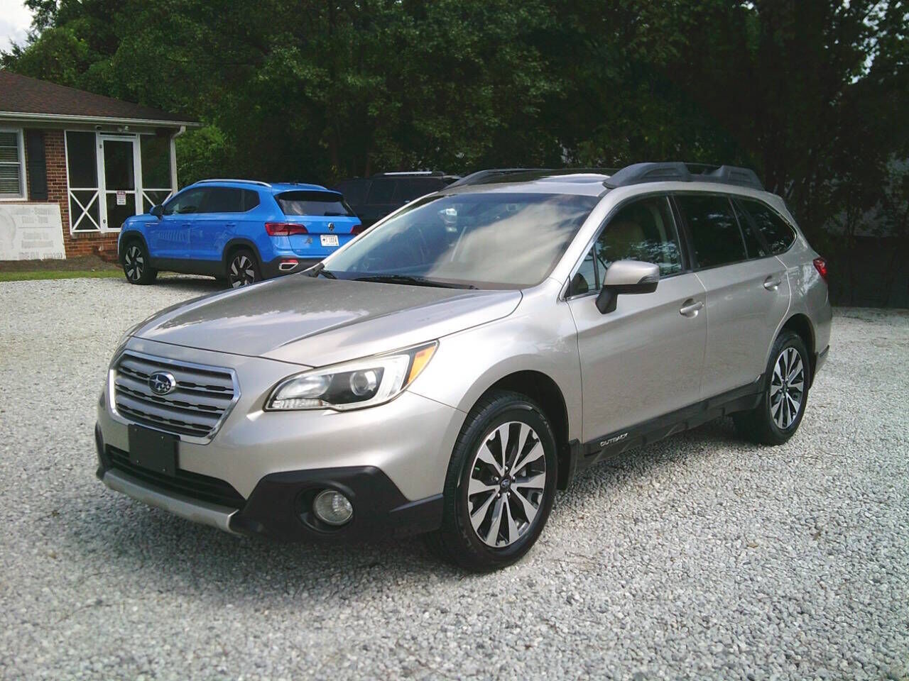 2017 SUBARU Outback