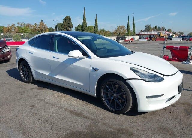 2018 TESLA Model 3
