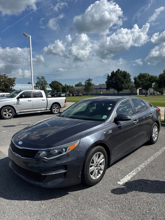 2017 KIA Optima