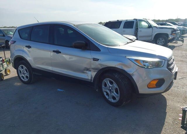 2017 FORD Escape