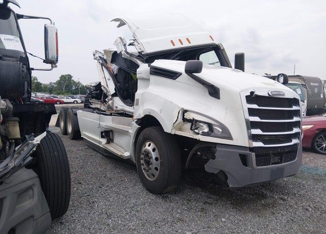 2021 FREIGHTLINER New Cascadia 126" Sleepercab