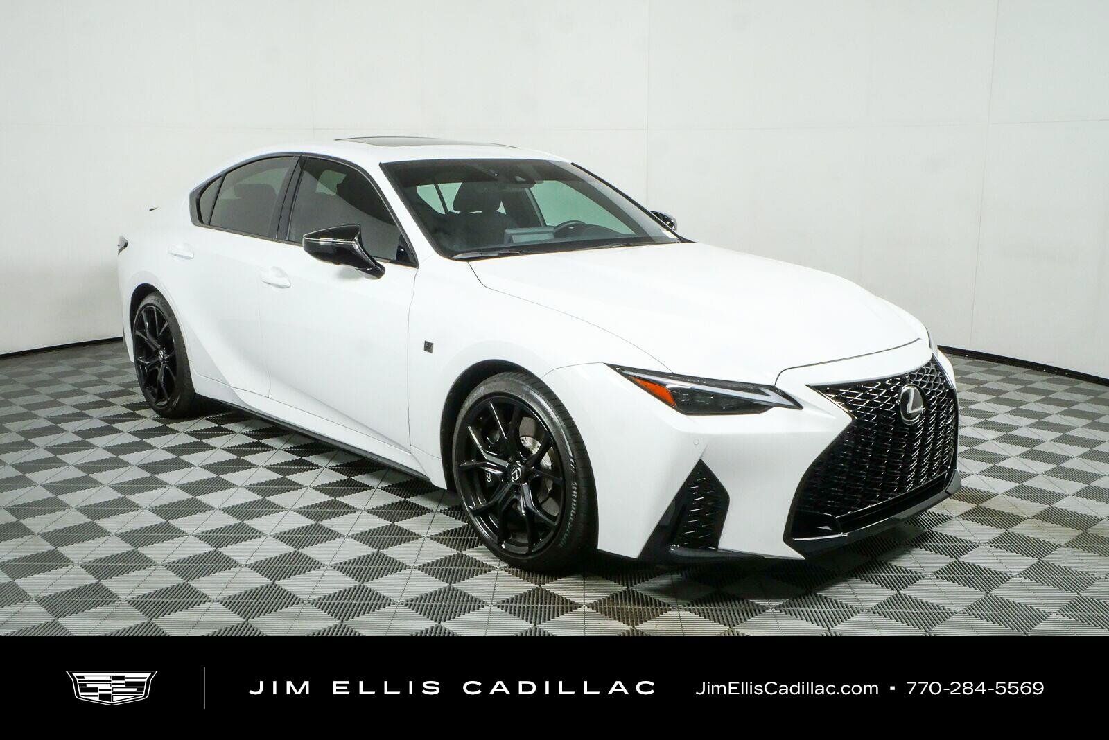 2025 LEXUS IS