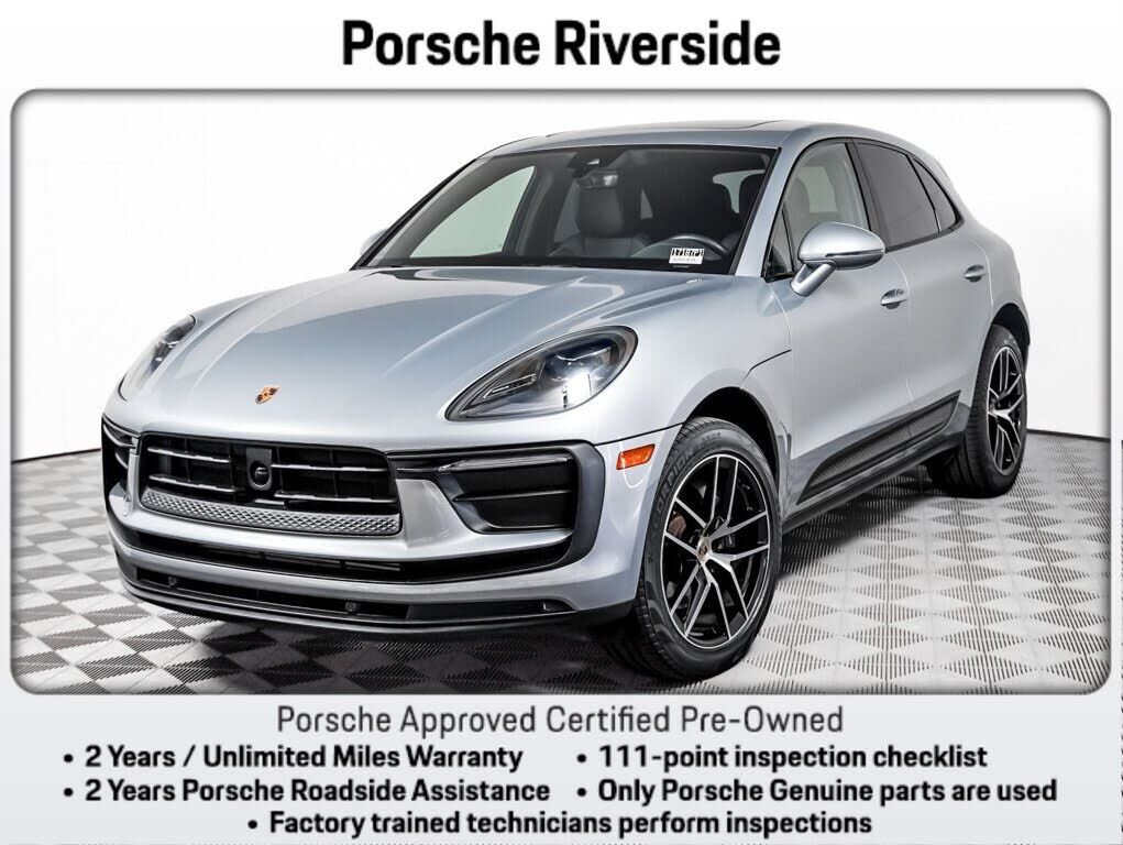 2022 PORSCHE Macan