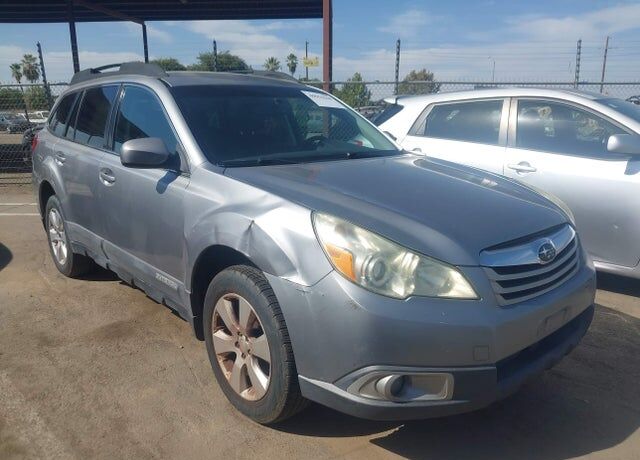 2011 SUBARU Outback