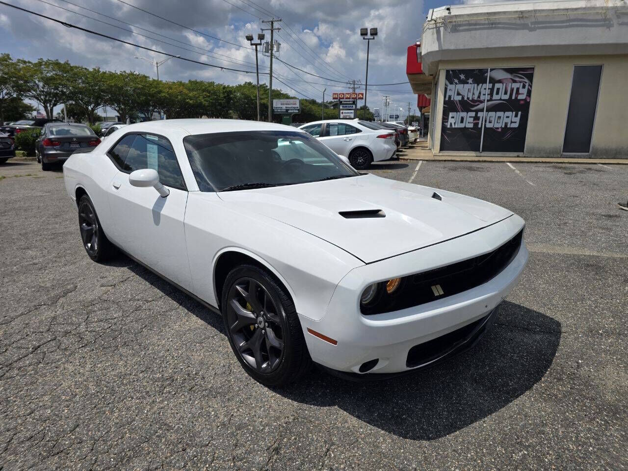 2016 DODGE Challenger