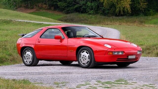 1989 PORSCHE 928