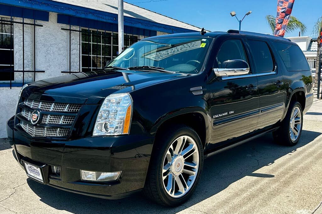 2014 CADILLAC Escalade