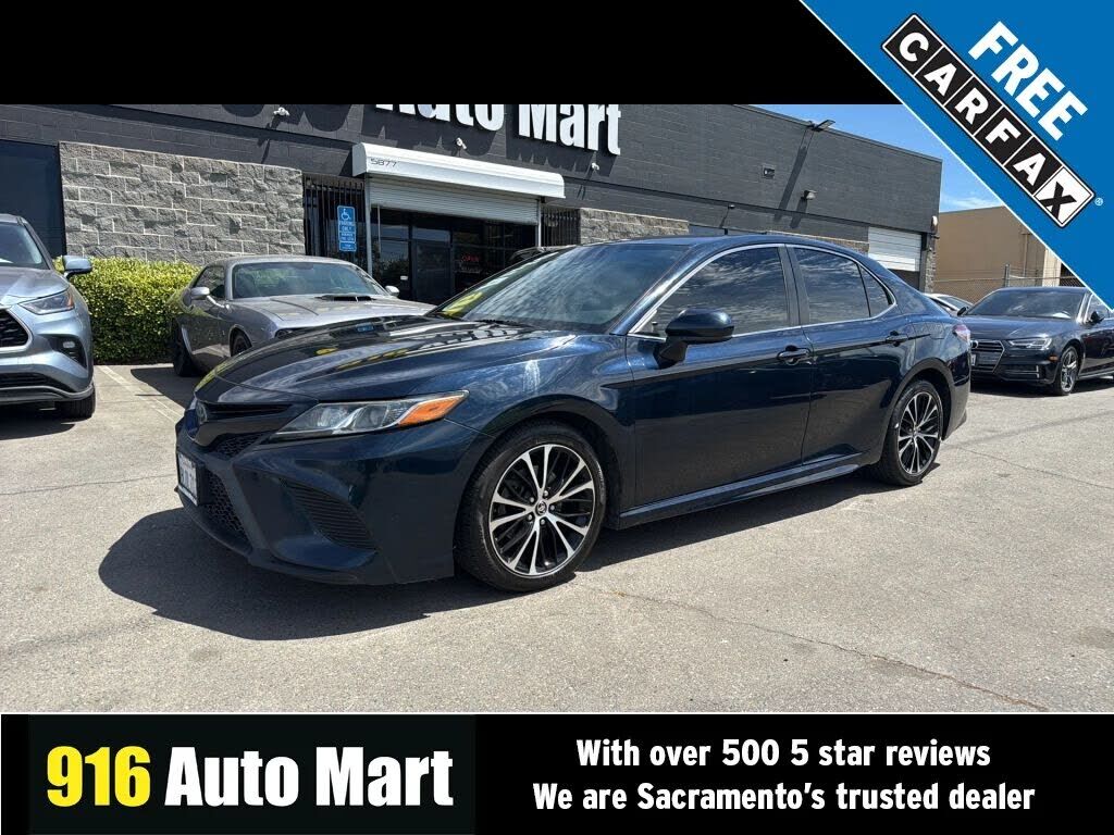 2019 TOYOTA Camry