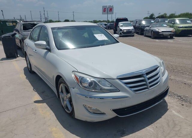 2013 HYUNDAI Genesis