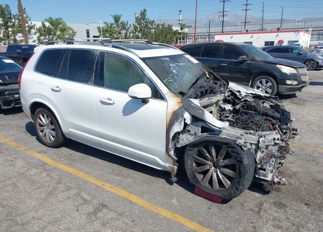 2016 VOLVO XC90