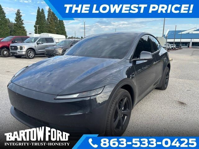 2026 TESLA Model Y