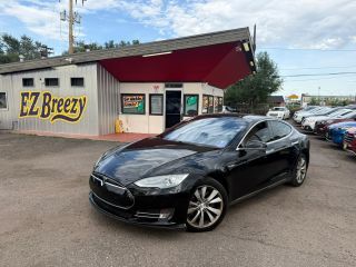2015 TESLA Model S