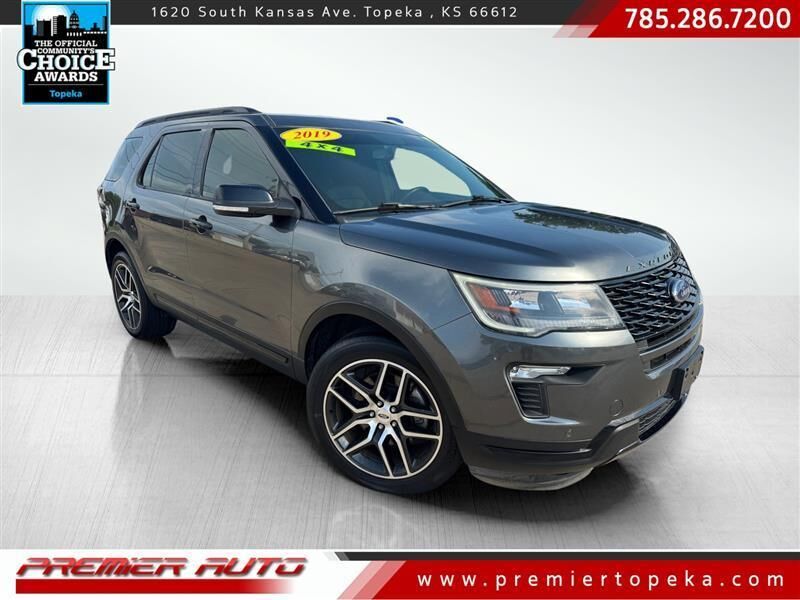 2019 FORD Explorer