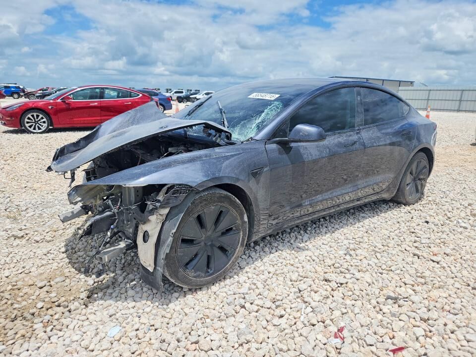 2025 TESLA Model 3