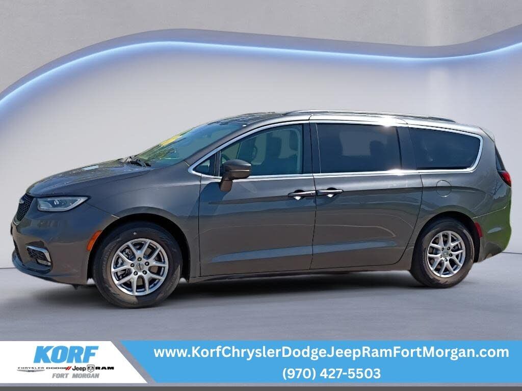 2022 CHRYSLER Pacifica
