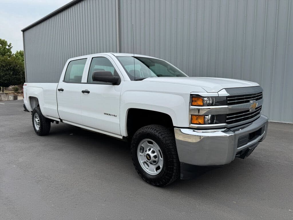 2018 CHEVROLET Silverado