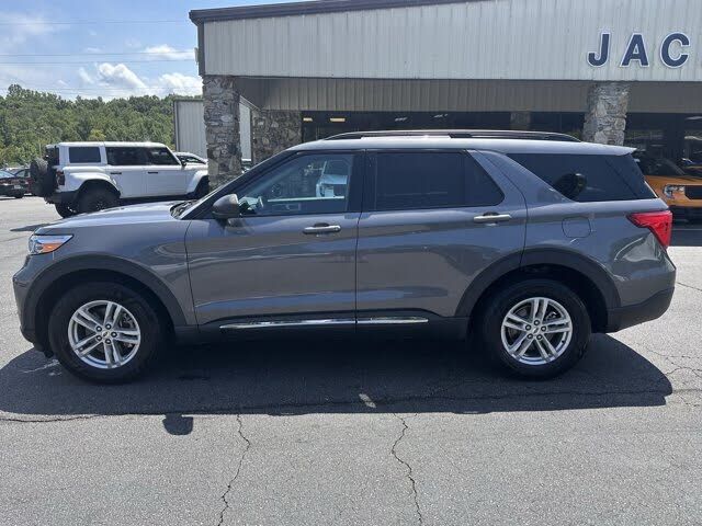 2022 FORD Explorer