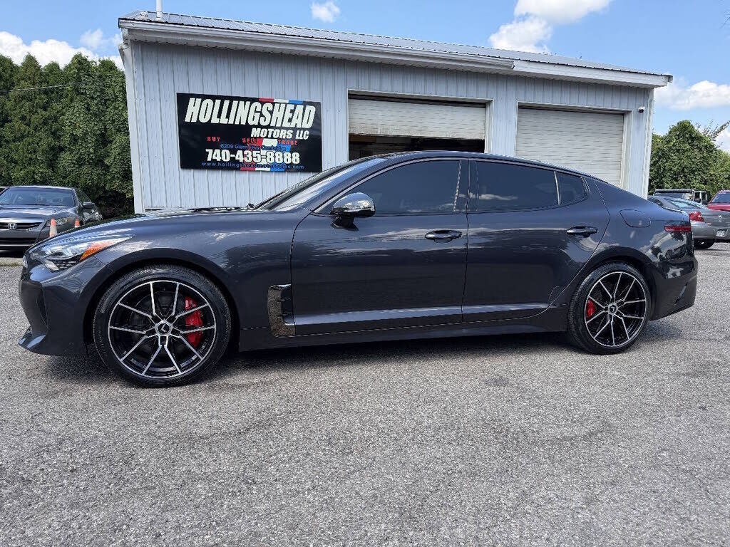 2021 KIA Stinger