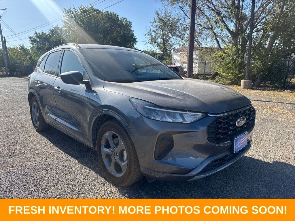 2024 FORD Escape