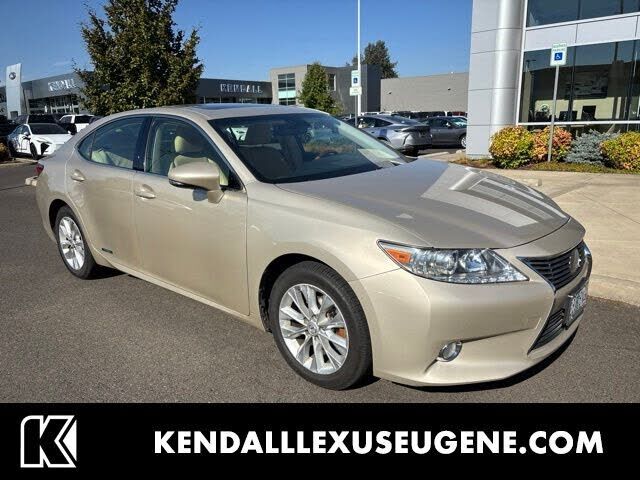 2013 LEXUS ES