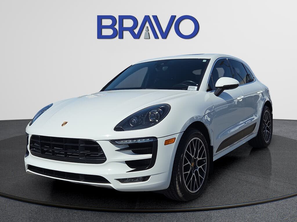 2018 PORSCHE Macan