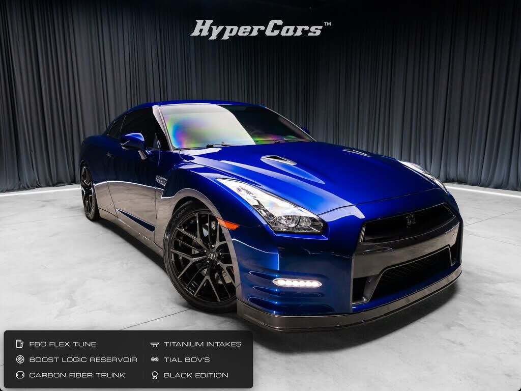 2013 NISSAN GT-R
