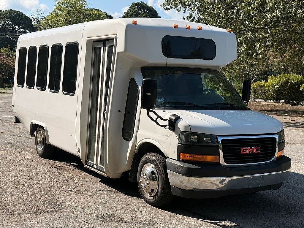 2023 GMC Savana