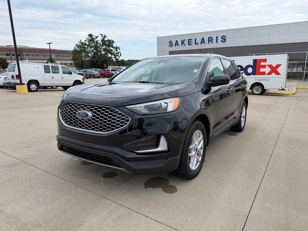 2024 FORD Edge
