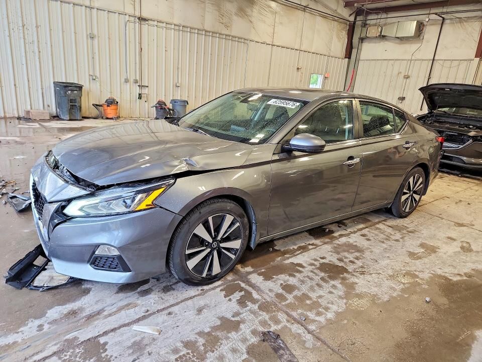 2022 NISSAN Altima