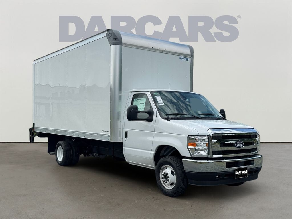 2027 FORD E-450
