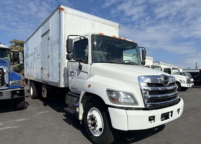 2020 HINO Conventional Type Truck