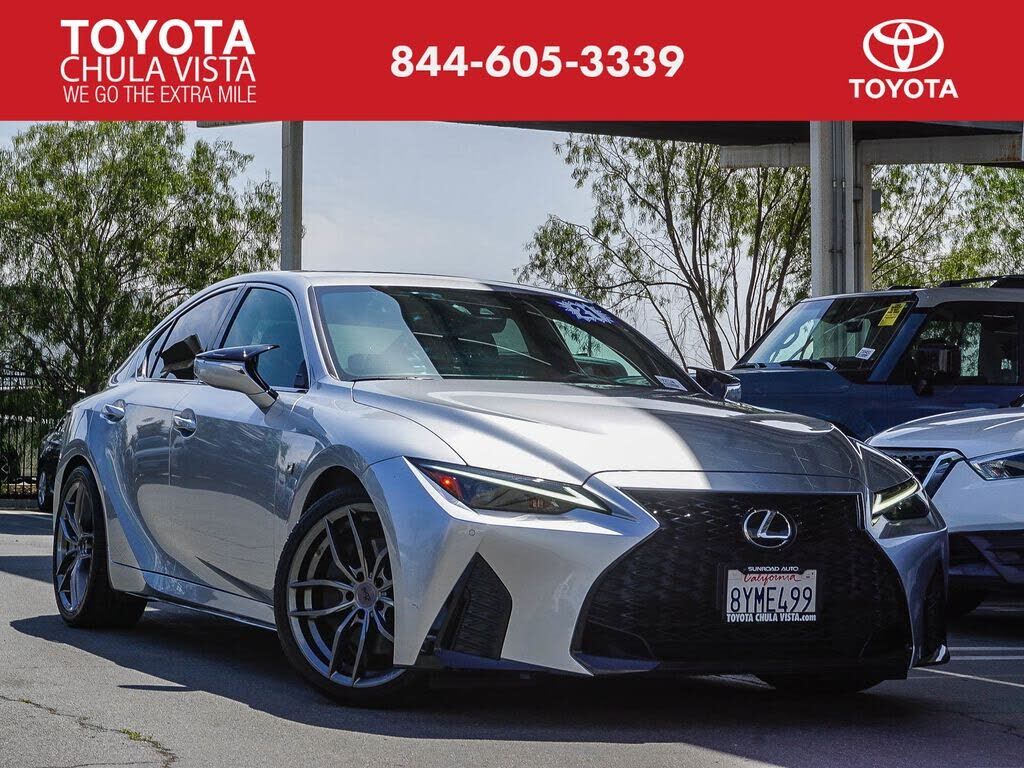 2021 LEXUS IS
