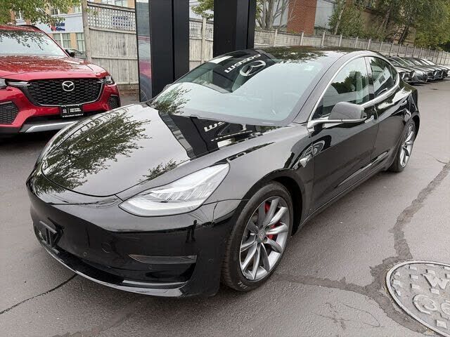 2018 TESLA Model 3