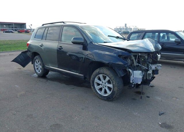 2013 TOYOTA Highlander