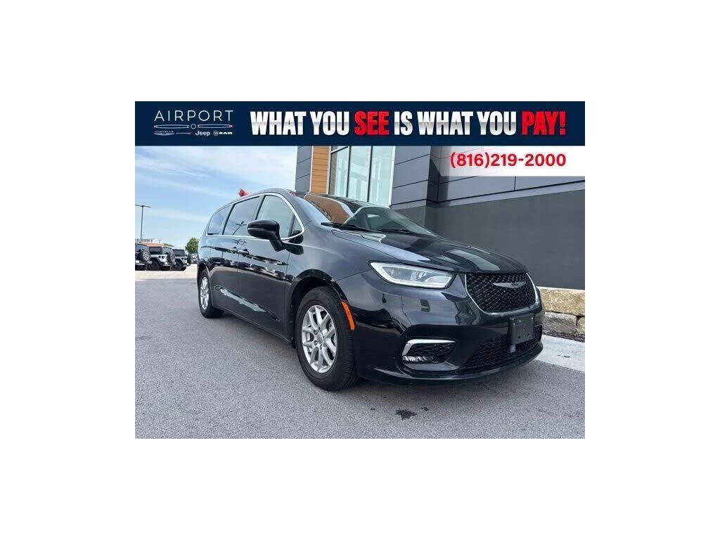2023 CHRYSLER Pacifica