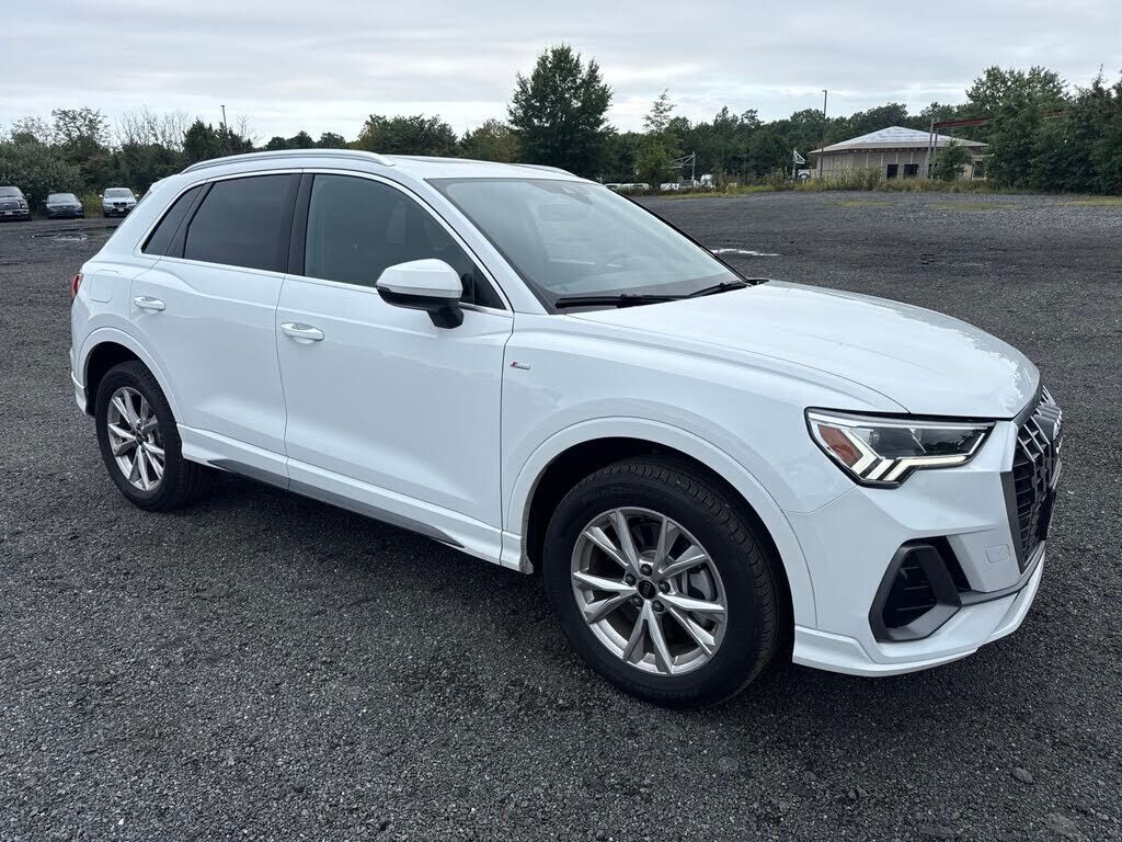 2025 AUDI Q3