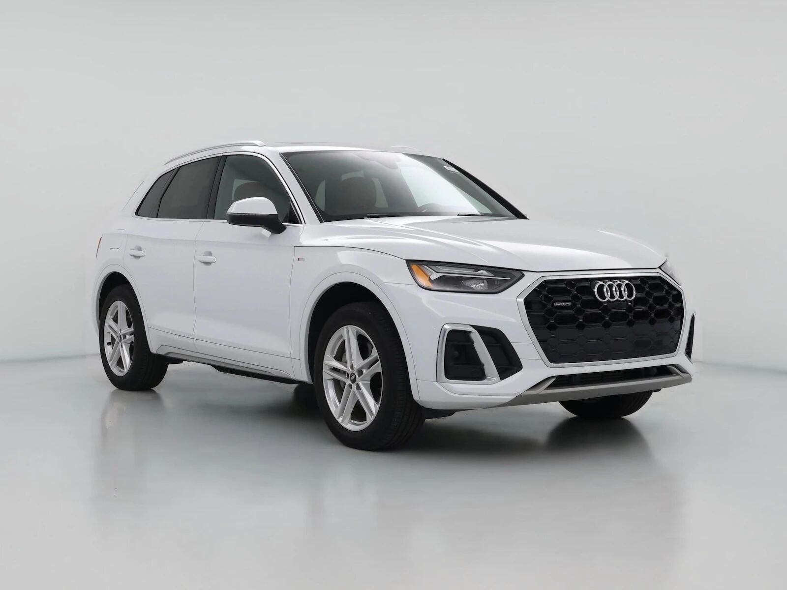 2023 AUDI Q5 e