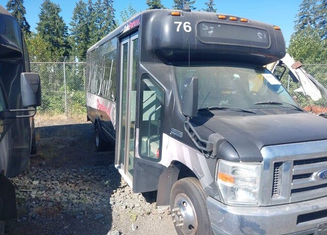 2011 FORD E-450