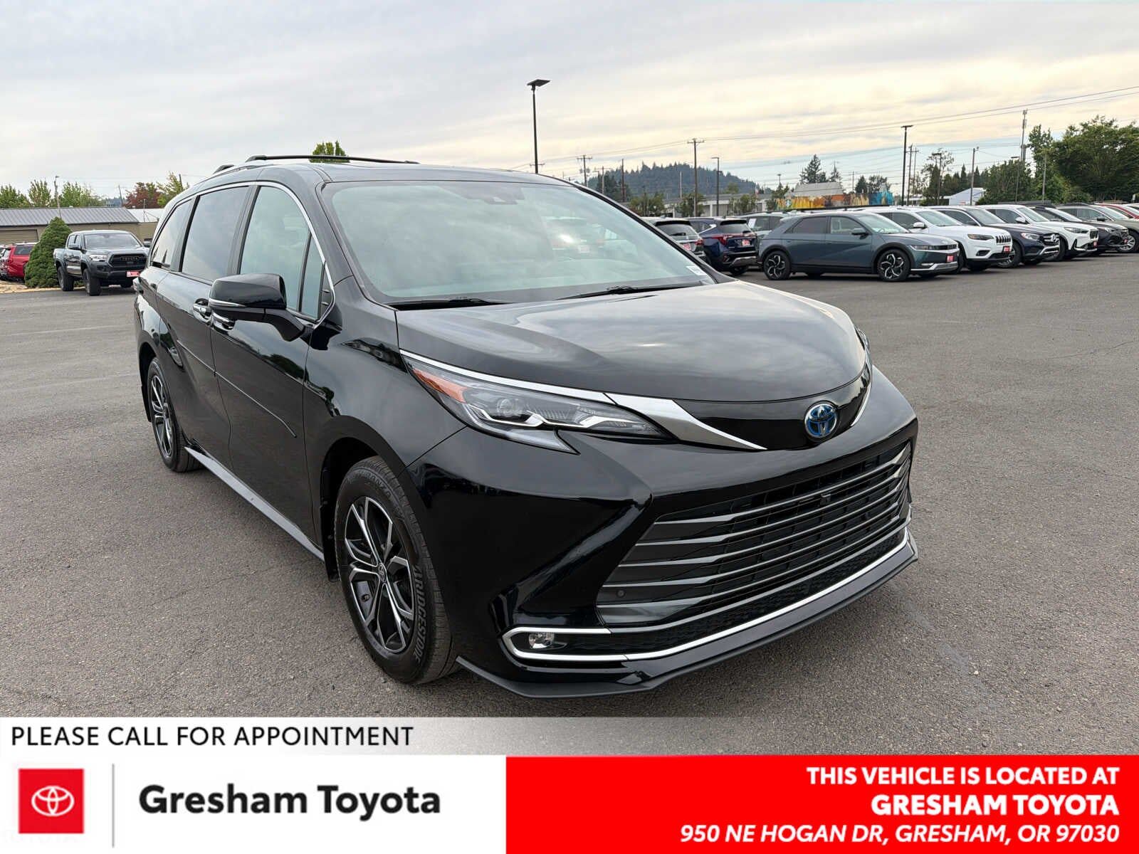 2025 TOYOTA Sienna