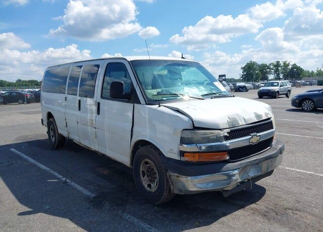 2011 CHEVROLET Express