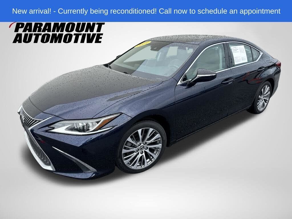 2019 LEXUS ES