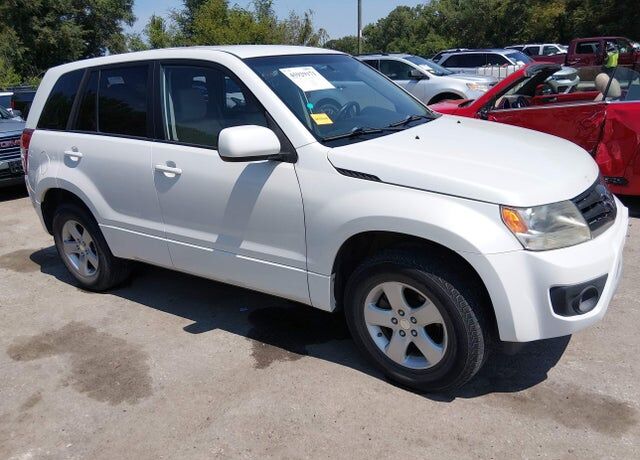 2013 SUZUKI Grand Vitara