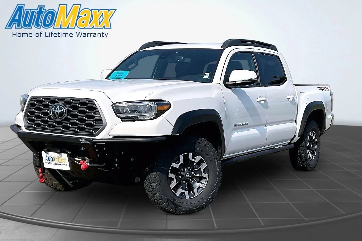 2023 TOYOTA Tacoma