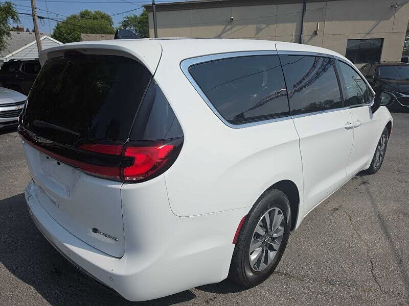2024 CHRYSLER Pacifica