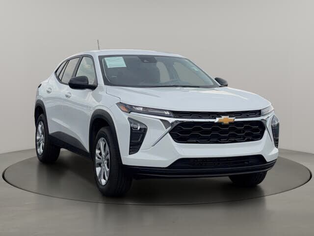 2026 CHEVROLET Trax
