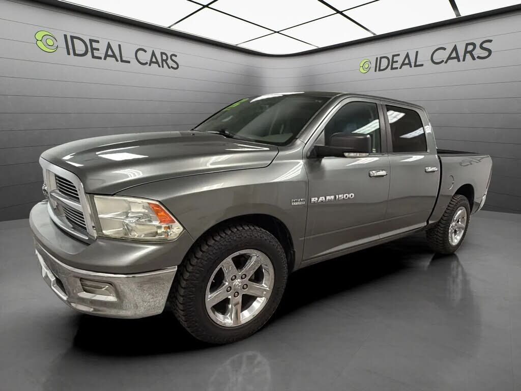 2012 DODGE Ram